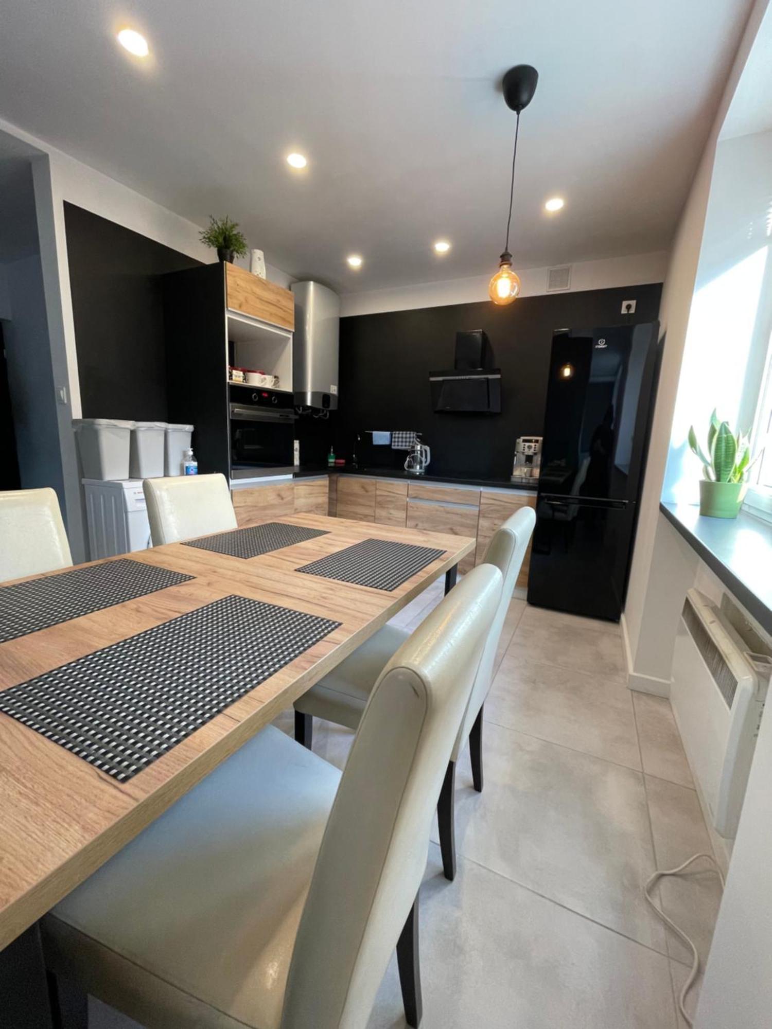 Appartement Misvest Karol IX à Zabrze Extérieur photo